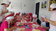 Vitoriosas participam de oficina de biscoitos decorados